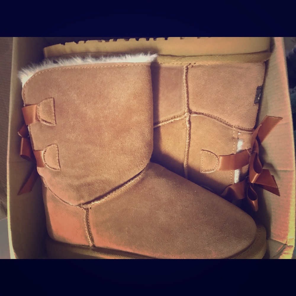 Bailey Button boots women’s size 9
